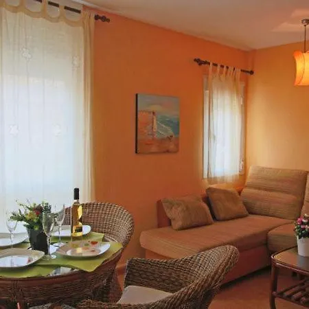 Sleeps 3 With Pool Air Con And Wifi Appartement