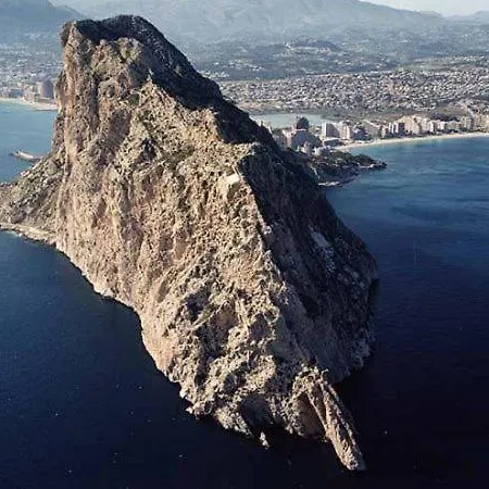 Sleeps 3 With Pool Air Con And Wifi * Calpe